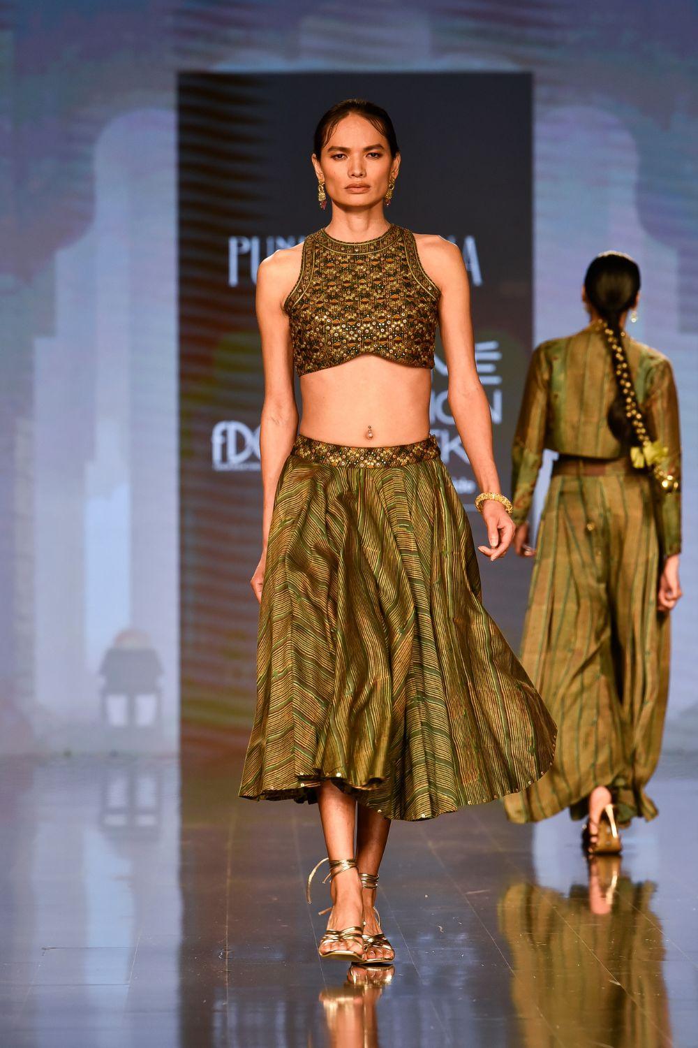 Dry Heena Green Printed Crop Skirt and Top