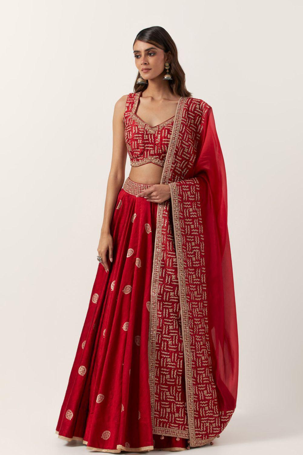 Surkh Laal Banarasi Lehenga Set