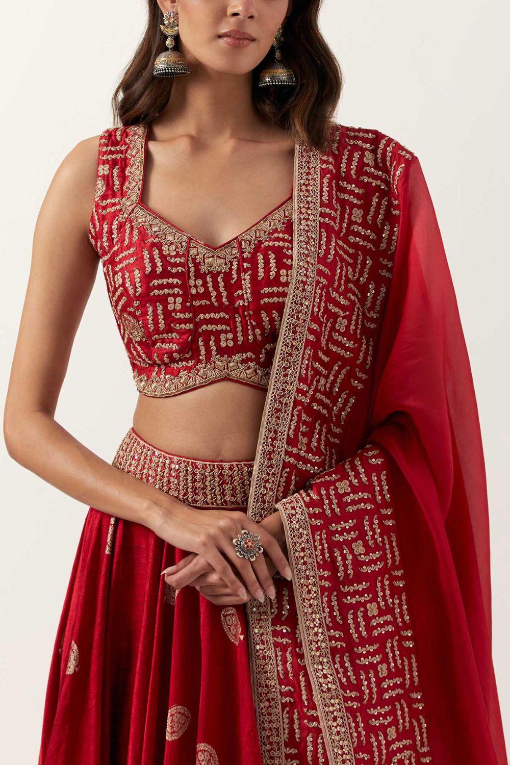 Surkh Laal Banarasi Lehenga Set