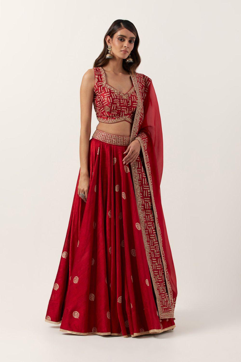 Surkh Laal Banarasi Lehenga Set