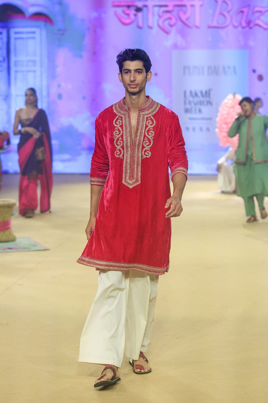 Gulabi Gulaal Kurta set